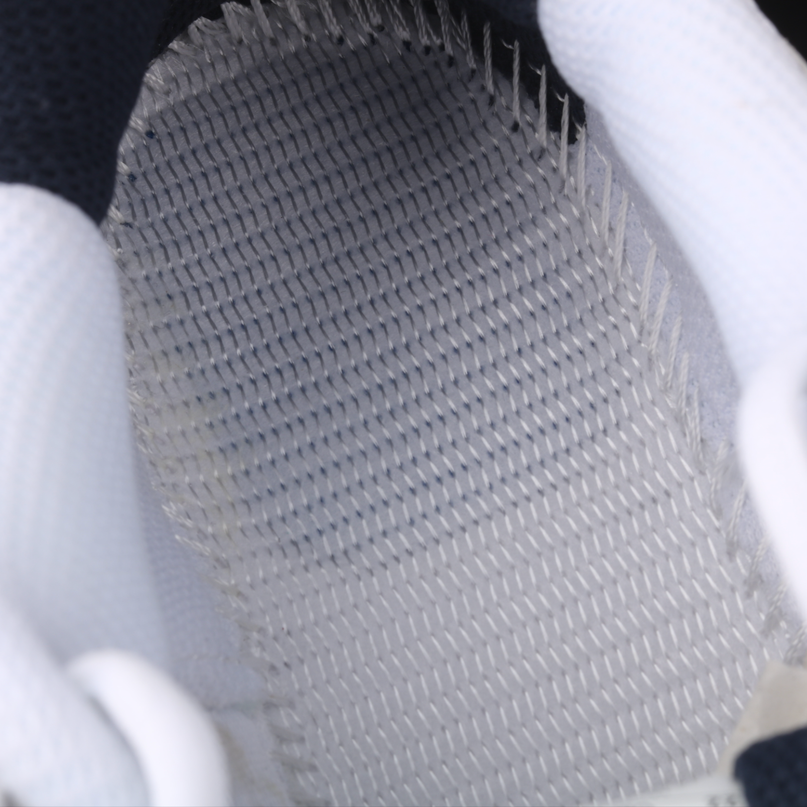 New Balance White/Dark Blue